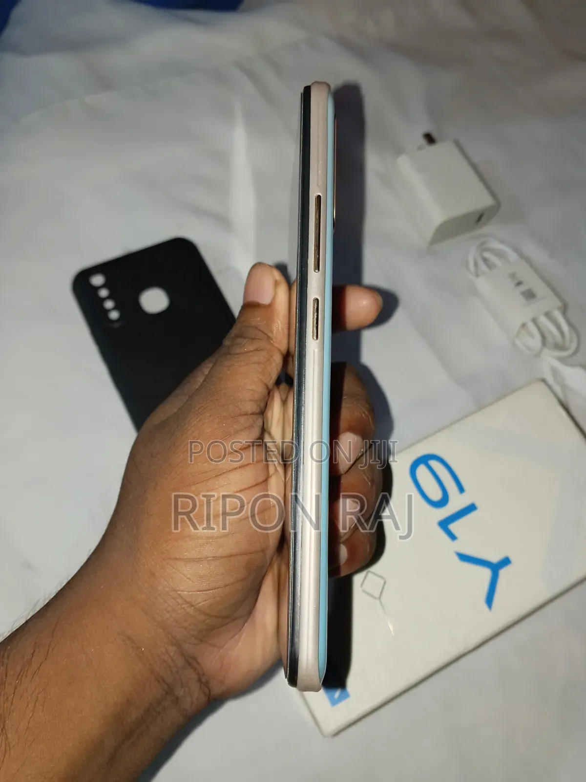 Vivo Y19 128 GB Blue