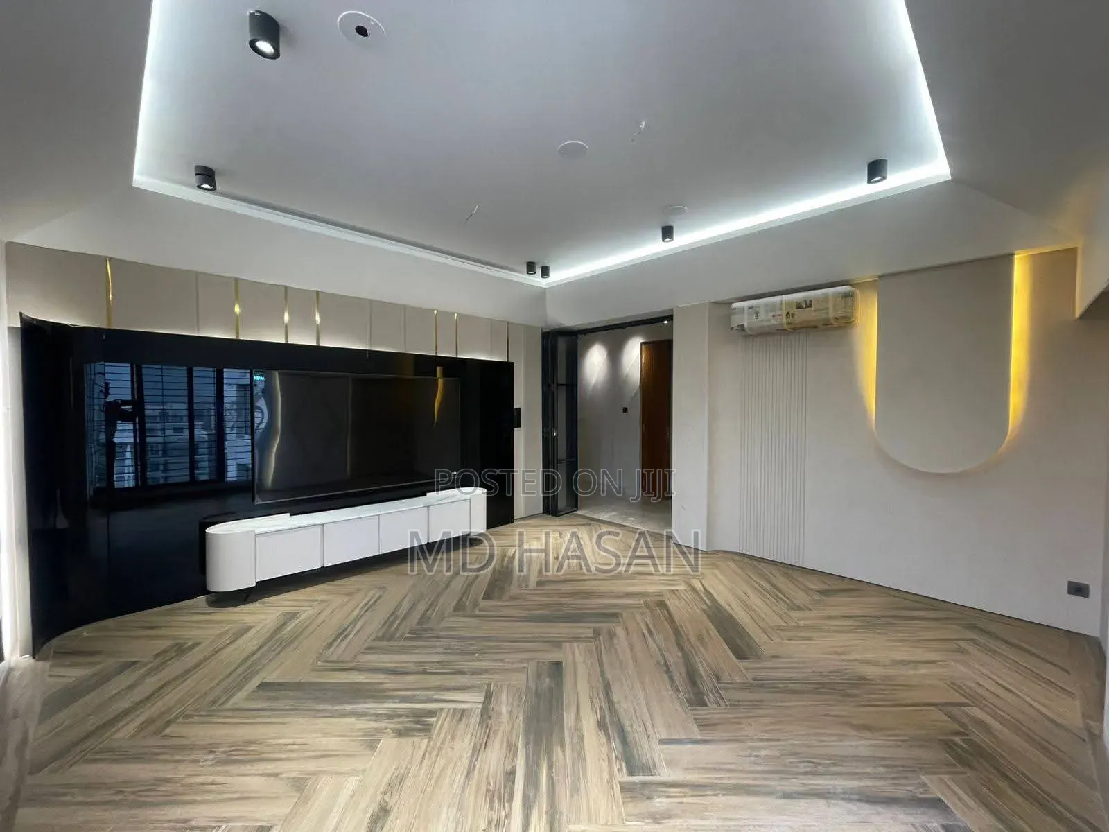 4bdrm Apartment in Semi Furnished for Rent