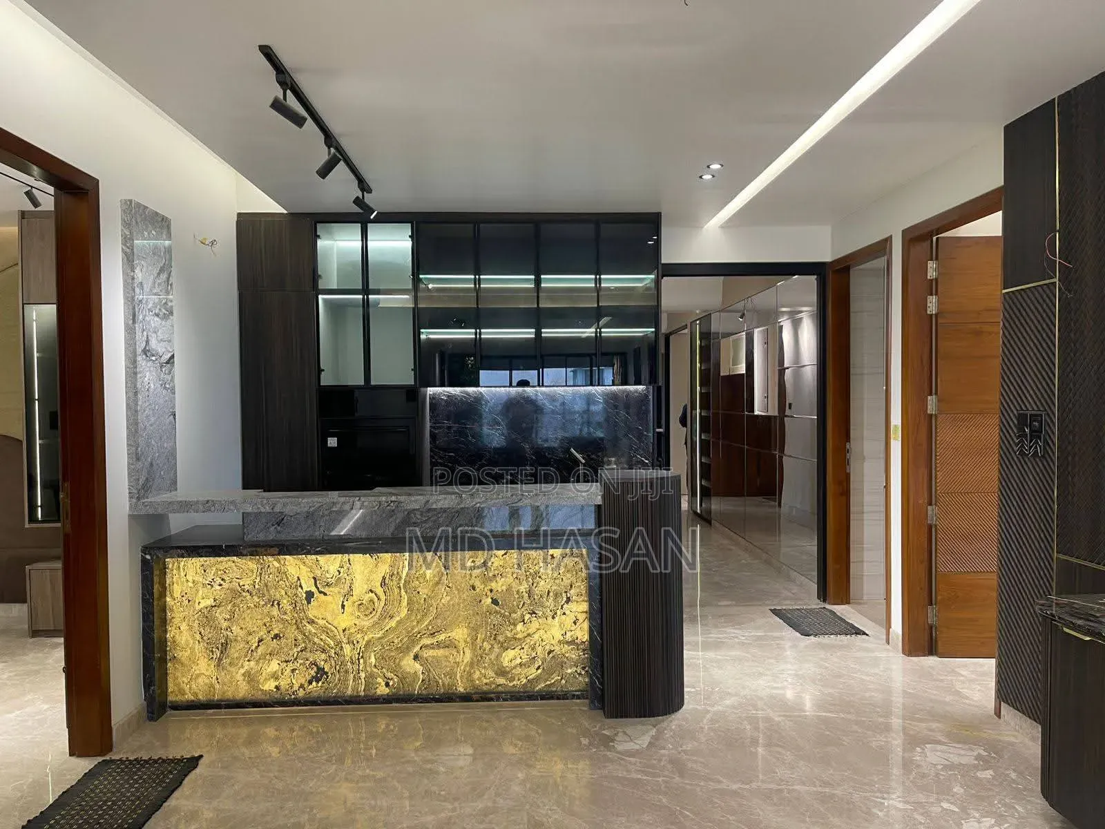 4bdrm Apartment in Semi Furnished for Rent