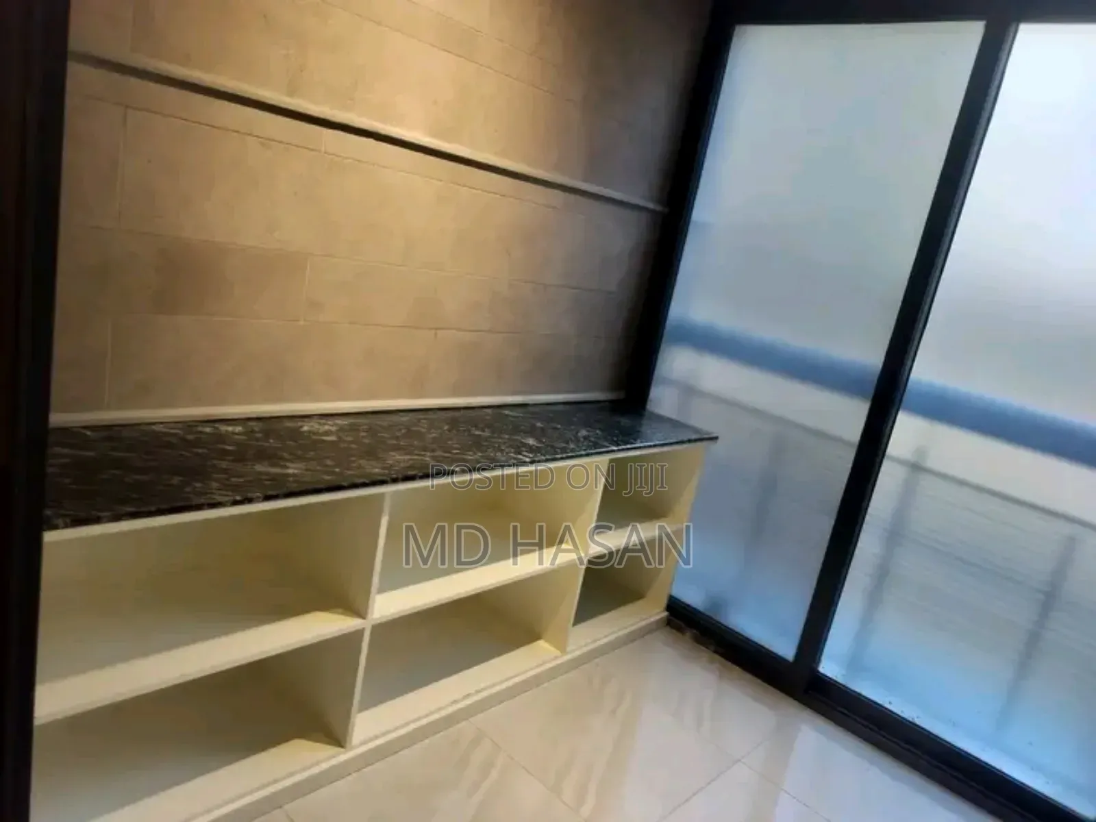 3bdrm Apartment in Semi Furnished Flat for Rent