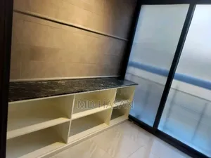 3bdrm Apartment in Semi Furnished Flat for Rent