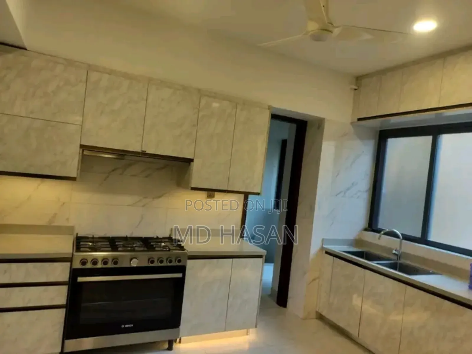 3bdrm Apartment in Semi Furnished Flat for Rent
