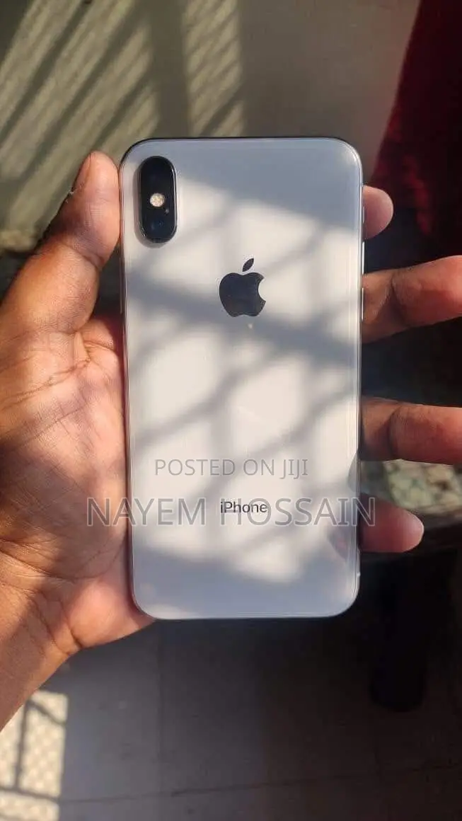 Apple iPhone X 64 GB White