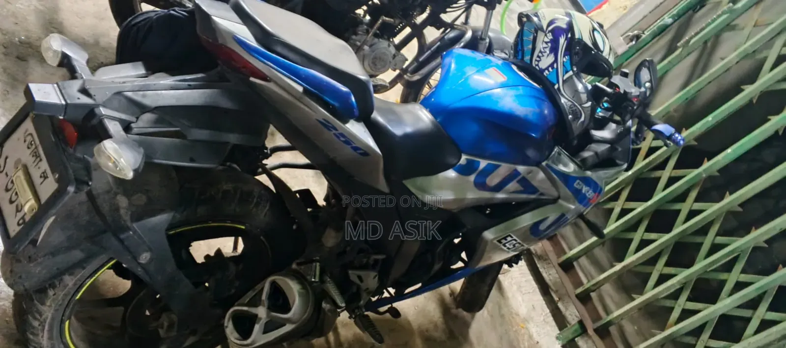 Suzuki SFV650 2021 Blue