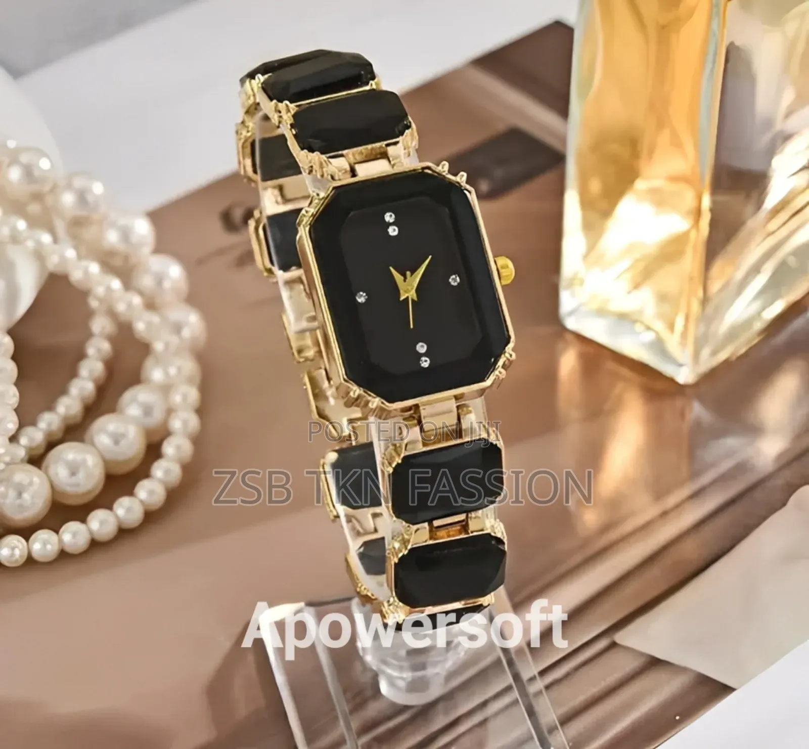 পাথরের চমৎকার ঘড়ি উন্নত মানের