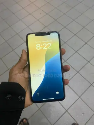 Photo - Apple iPhone 11 Pro Max 256 GB Gold