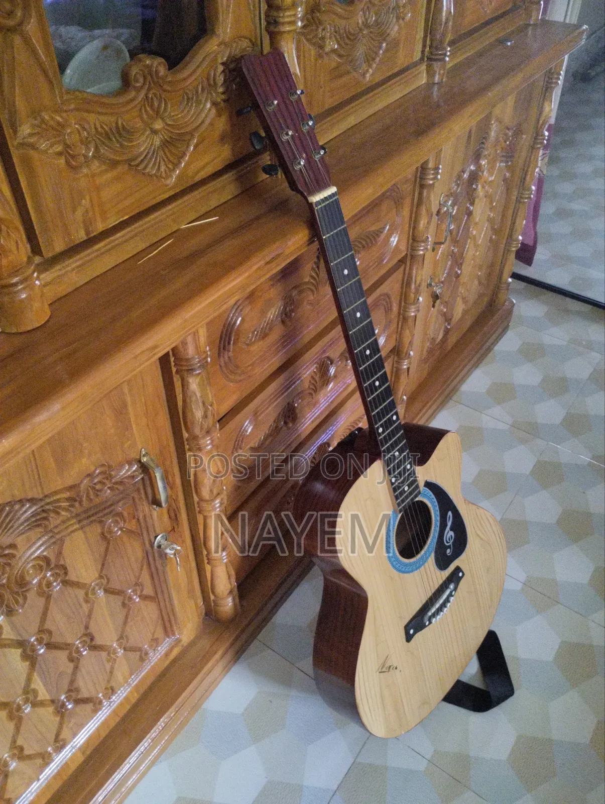 Labu Acoustic Guitar