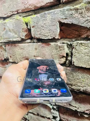 Photo - OnePlus 8 128 GB Rose Gold