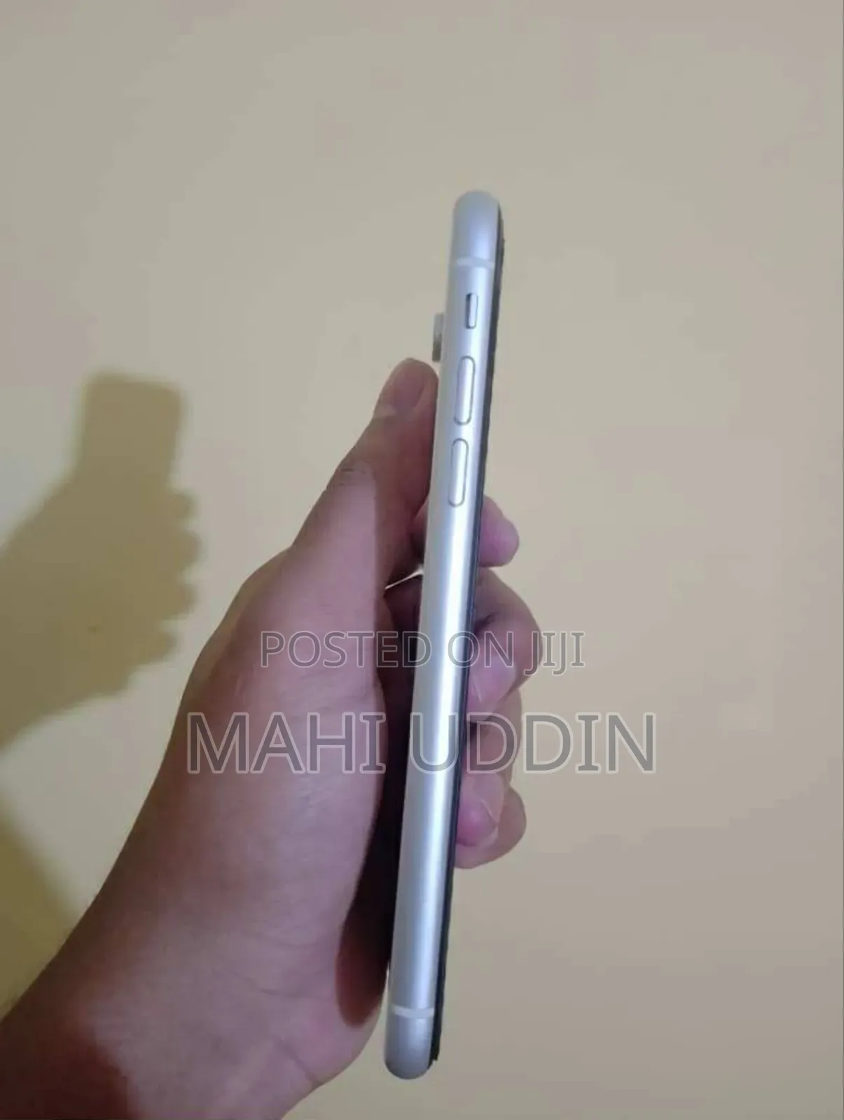 Apple iPhone XR 64 GB White