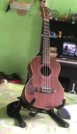 Ukulele 26 Inch Yamaha Original