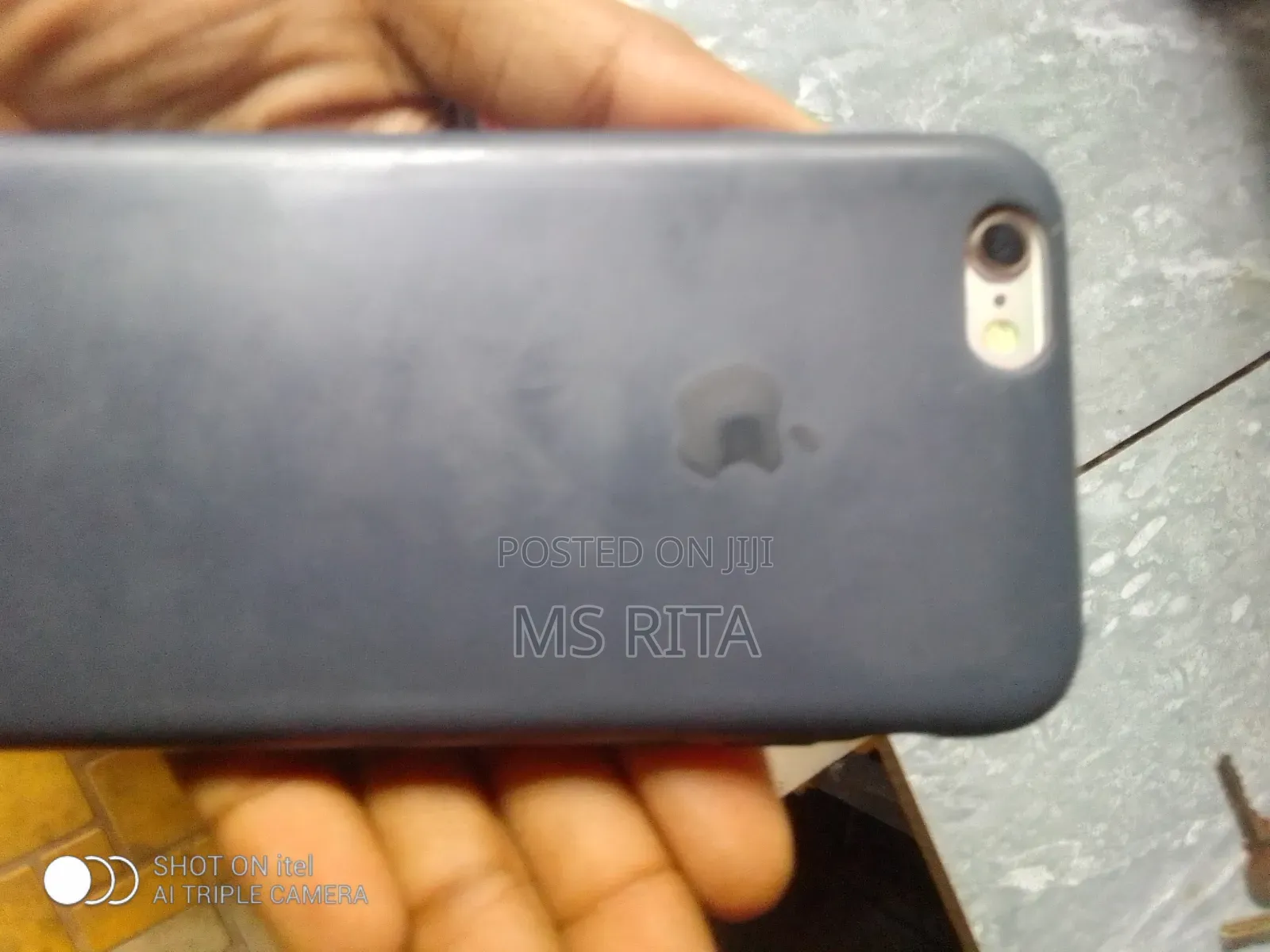 Apple iPhone 6s 16 GB Gold