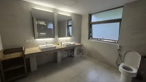 4bdrm Apartment in Gulshan 2 Good for Rent