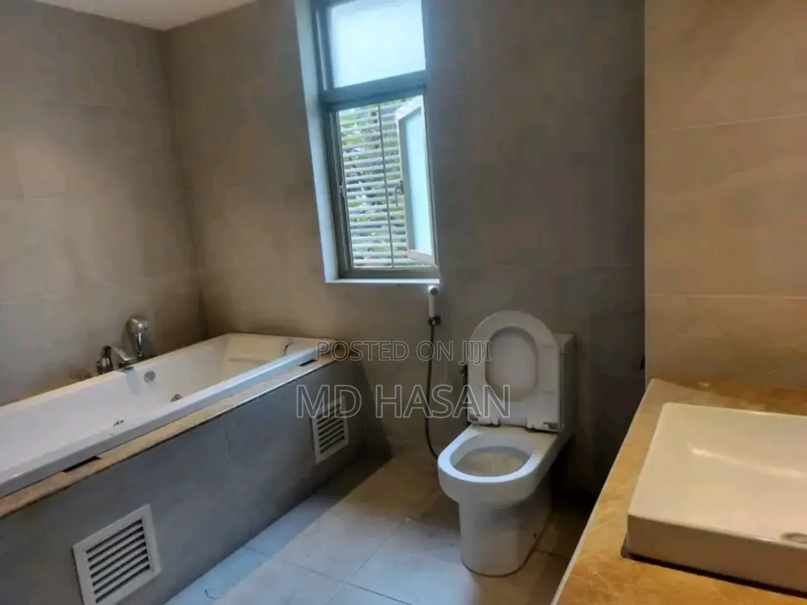 4bdrm Apartment in Un Furnished Flat for Rent