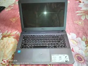 Laptop Asus X44H 4GB Intel Core I5 HDD+SSD 500GB