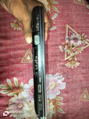 Laptop Asus A42DE 4GB Intel Core I5 HDD+SSD 500GB