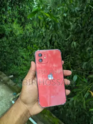 Photo - Apple iPhone 12 128 GB Red