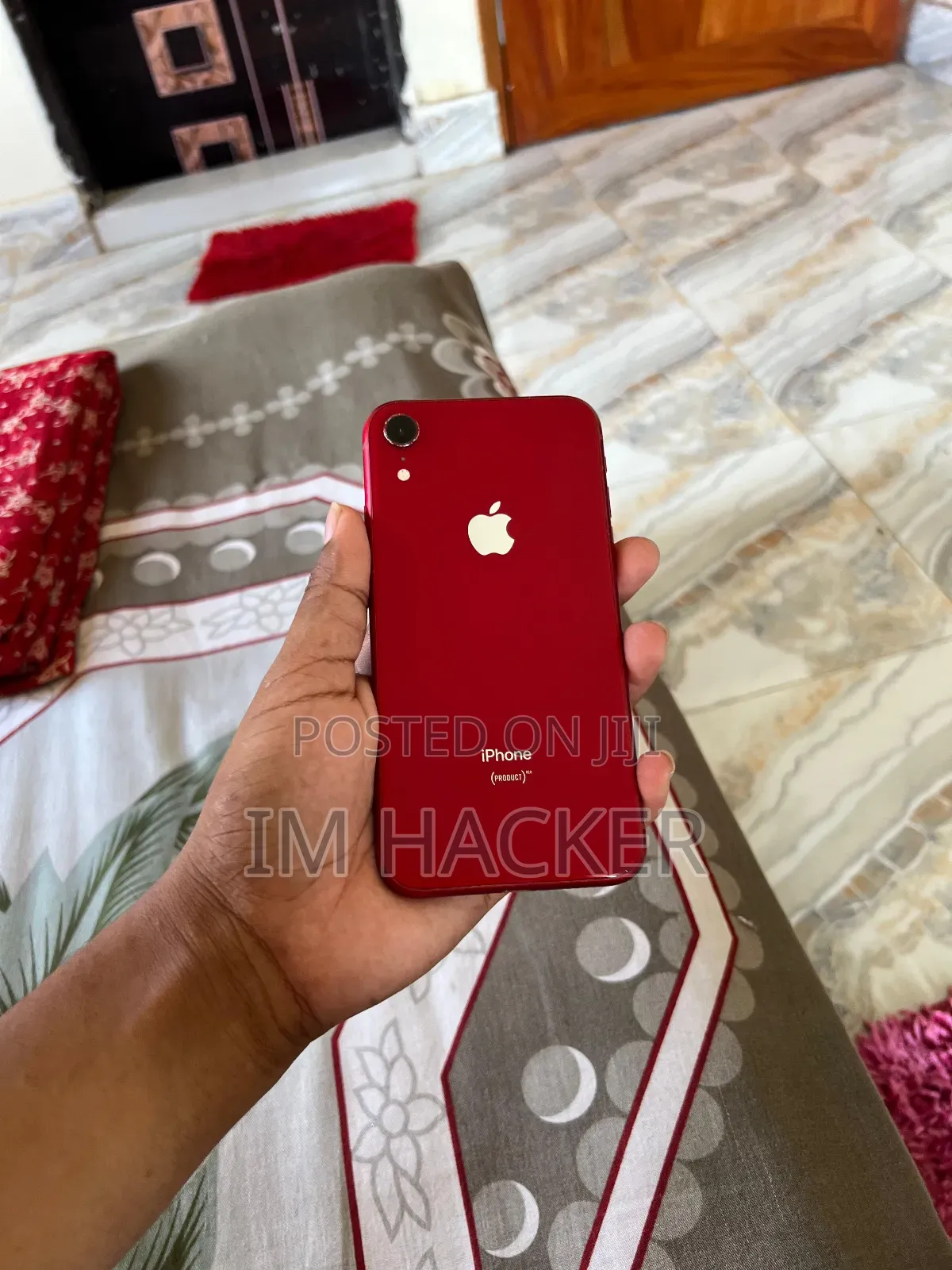 Apple XR 128 GB Red