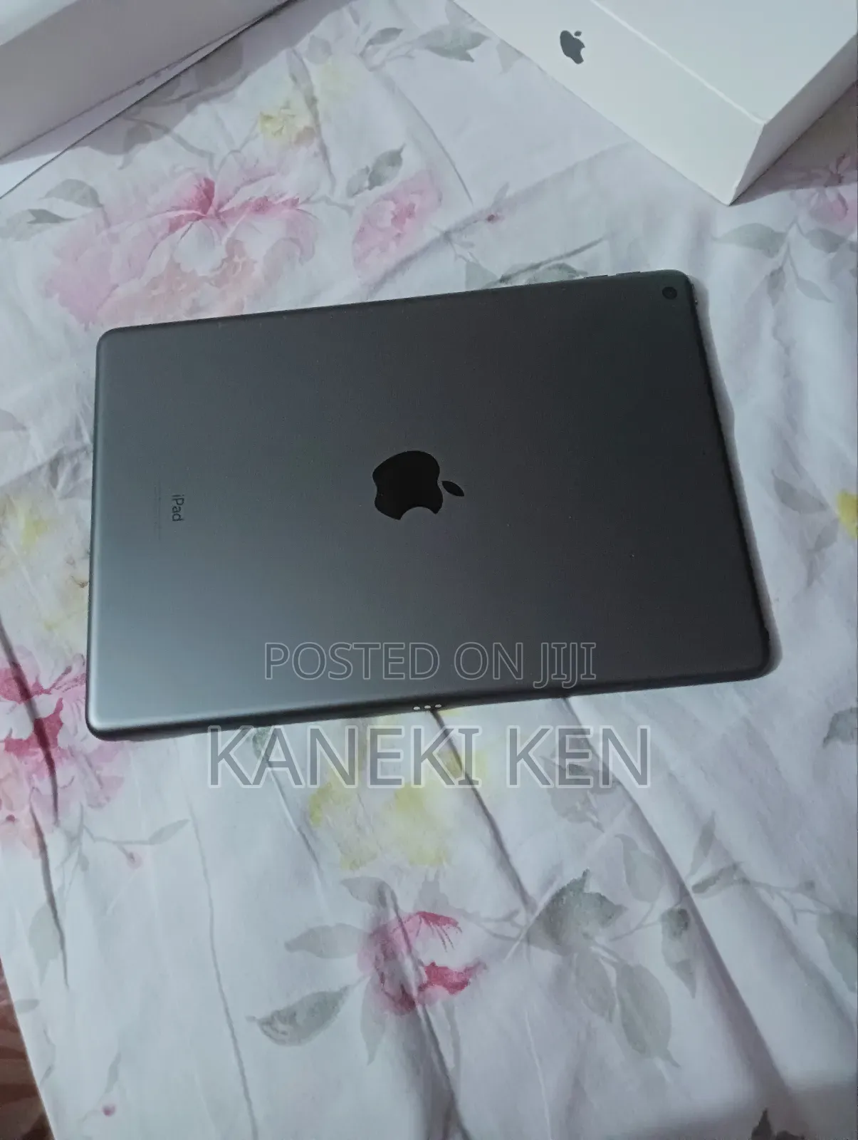 Apple iPad Wi-Fi 64 GB Gray