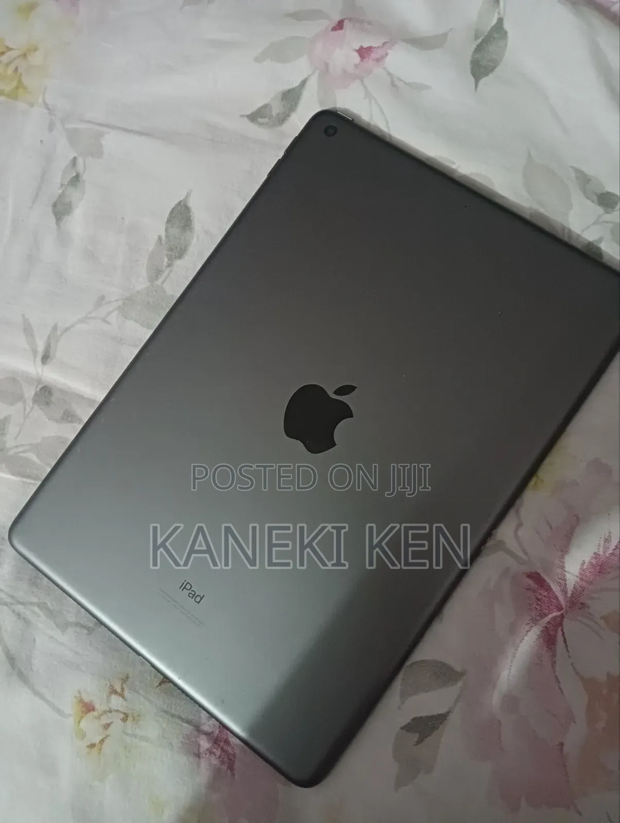 Apple iPad Wi-Fi 64 GB Gray