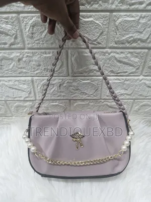 Premium Stylish Handbag – Trendy Lightweight