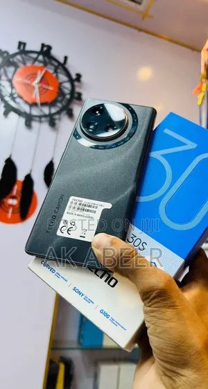 Photo - Tecno Camon 30S 256 GB Black