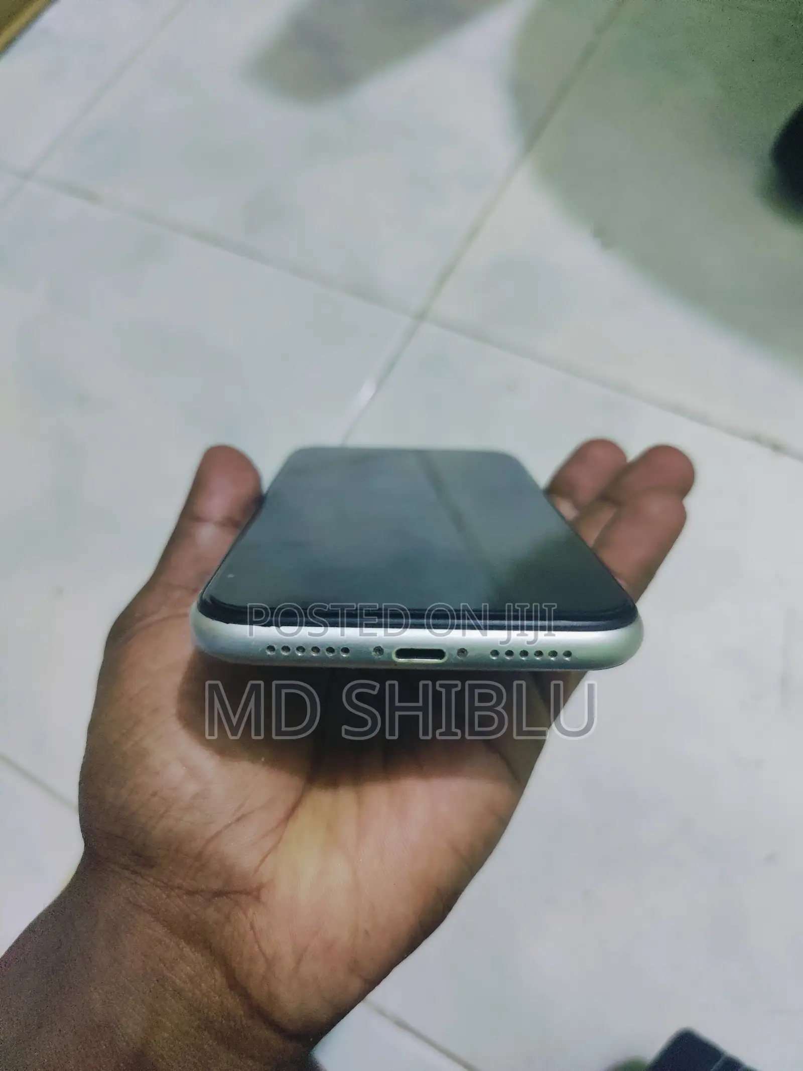 New Apple iPhone 11 128 GB White