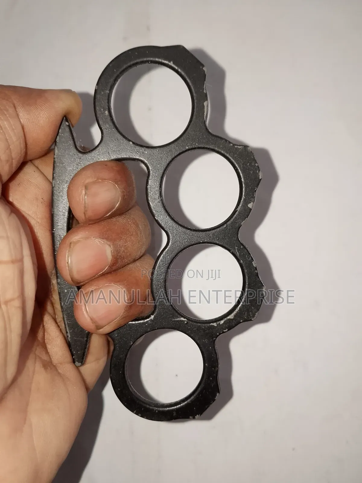 Iron Solid Knuckle Duster Boxing Four Finger Buckle Self Defense.