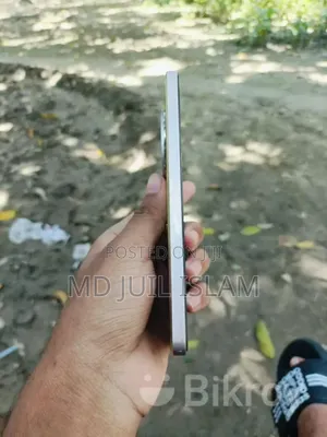 New Realme 13 Pro+ 5G 256 GB Gold