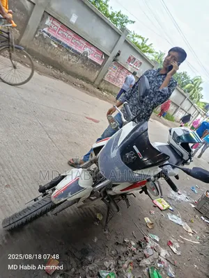TVS Apache 180 RTR 2013 White