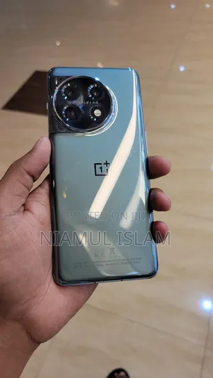 Photo - OnePlus 11 256 GB Silver