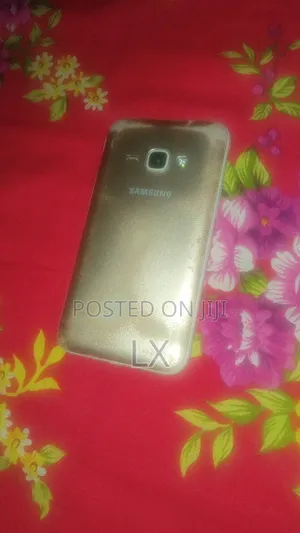 Samsung Galaxy J1 NXT 8 GB Gold