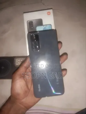 Photo - Realme 11 128 GB Black