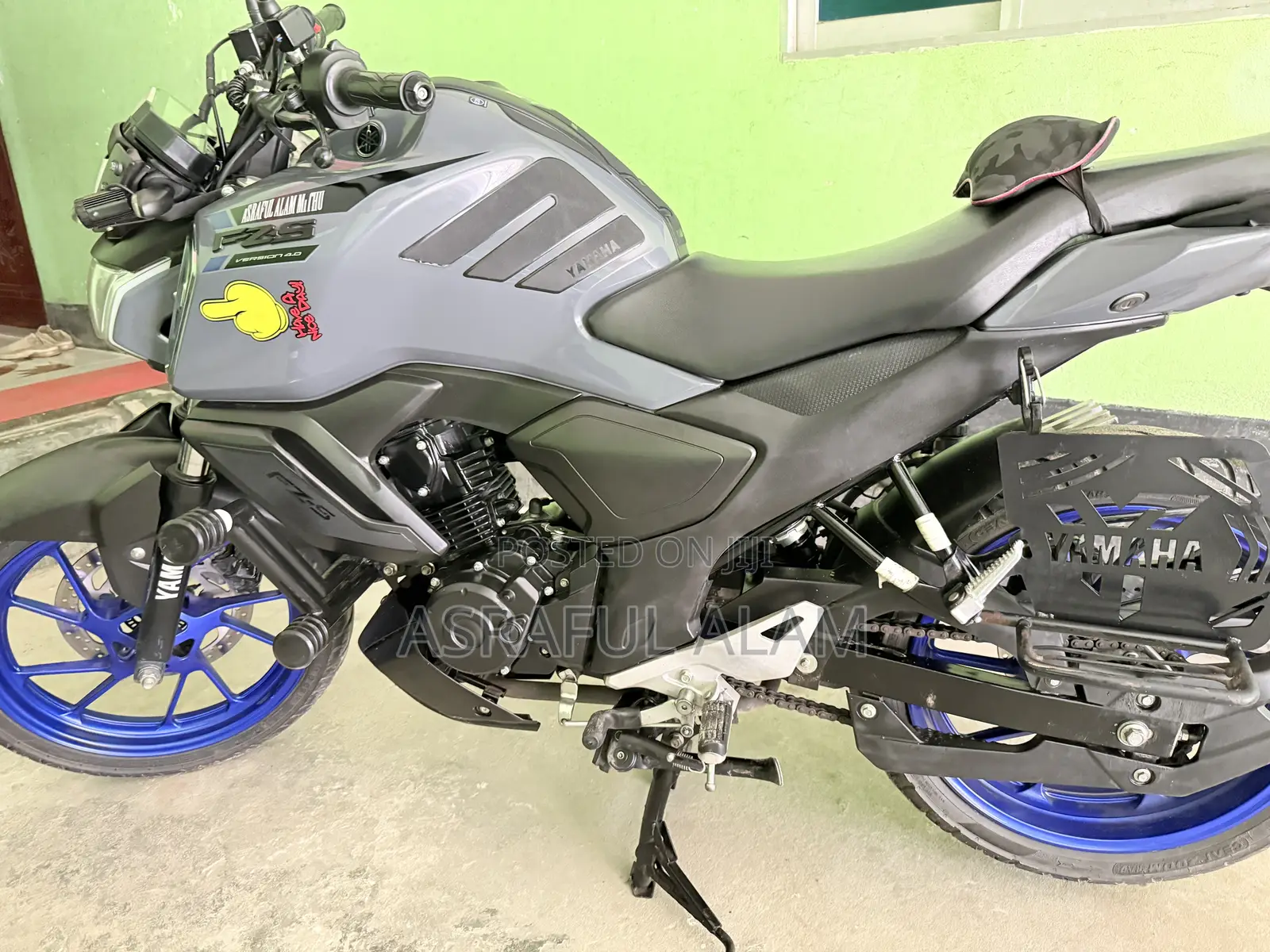 Yamaha FZ6 2024 Gray