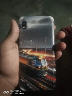 Photo - Samsung A10 32 GB Blue