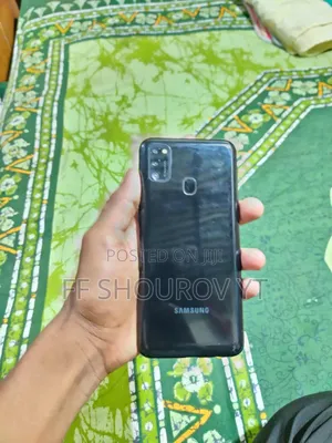 Samsung Galaxy M21 128 GB Black