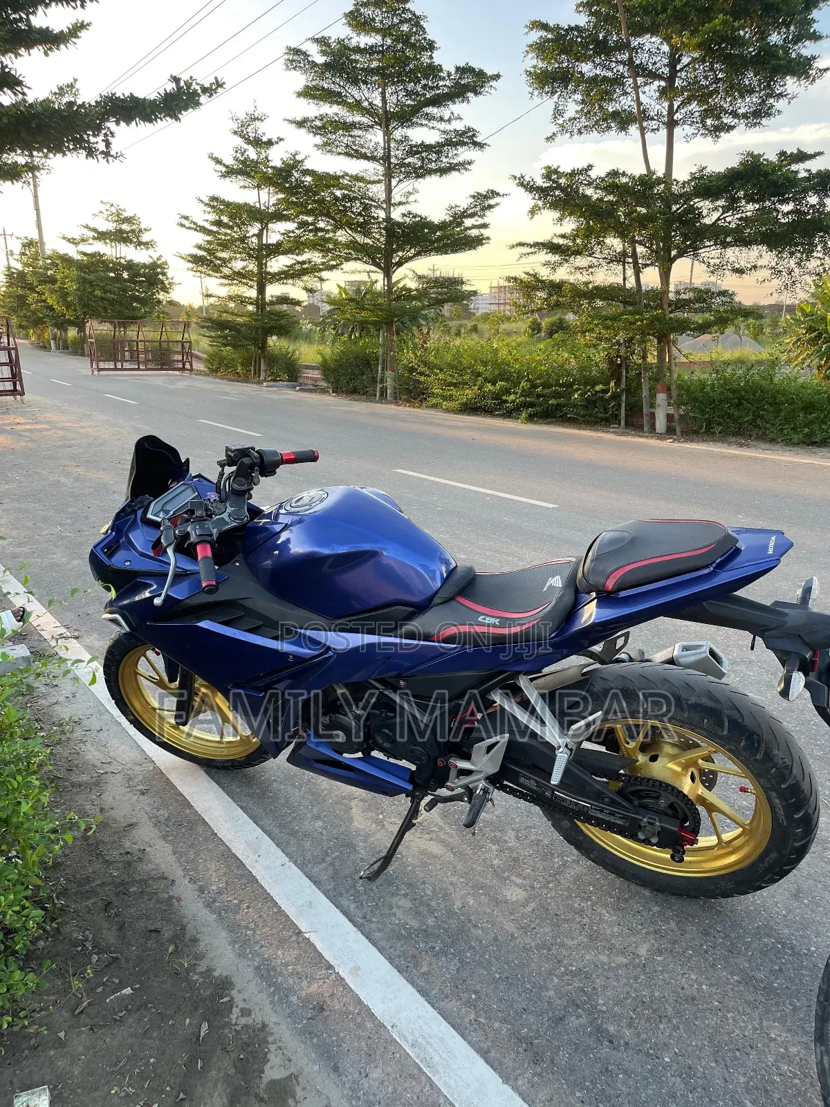 Honda CBR 2018 Blue