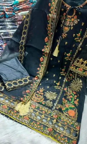 Photo - Pakistani Design 4-Piece Sada Bahar Tissue Set