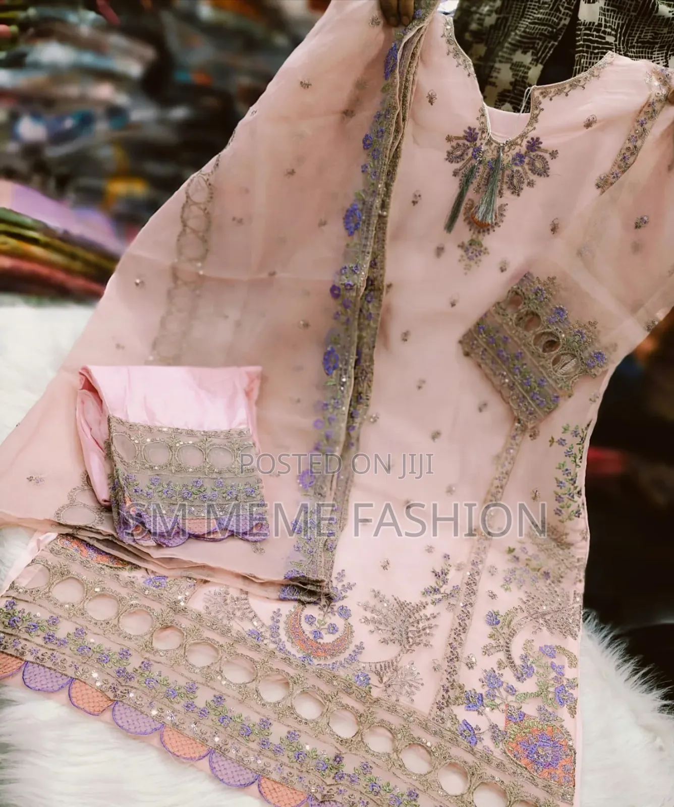 Pakistani Design 4-Piece Sada Bahar Tissue Set