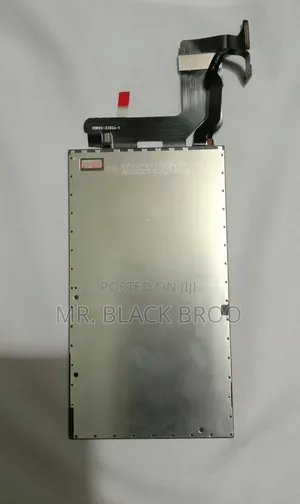 iPhone 7 Plus এর একটি ওরিজিনাল সেট খোলা ডিসপ্লে বিক্রি করা হবে