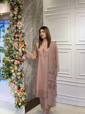 Photo - Jorjet Three Piece