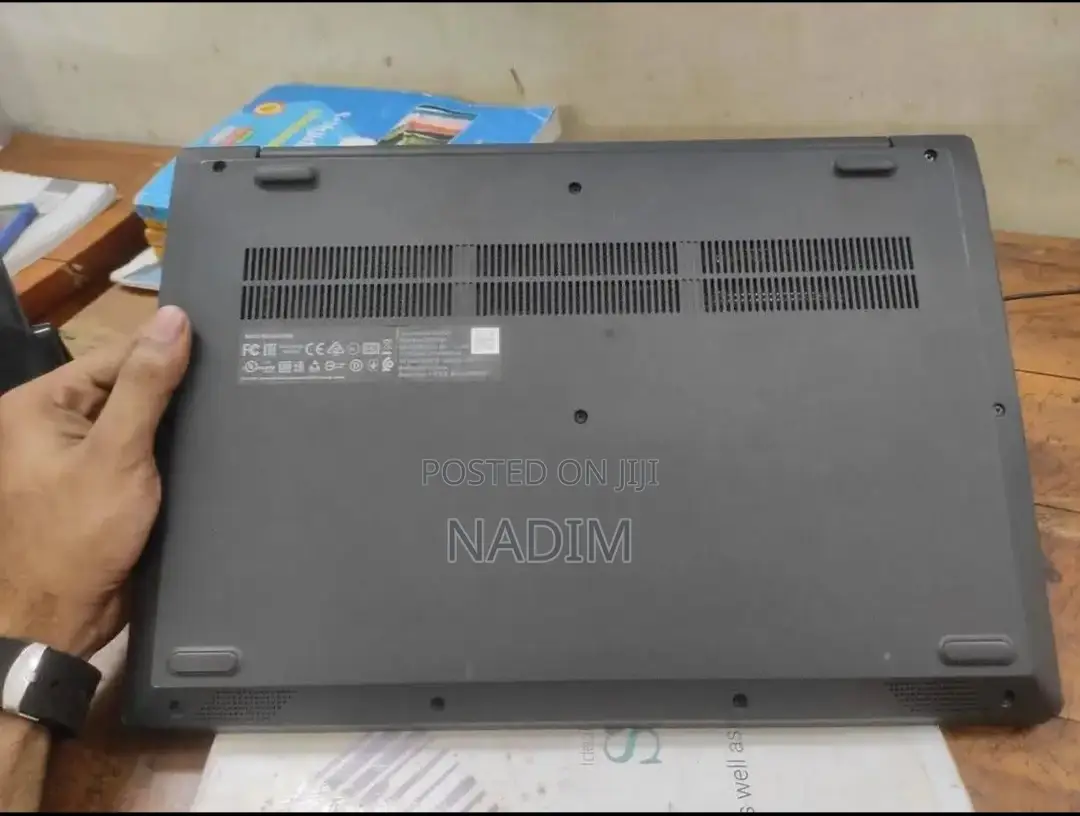 Laptop Lenovo IdeaPad S145 12GB Intel Core I5 HDD+SSD 256GB