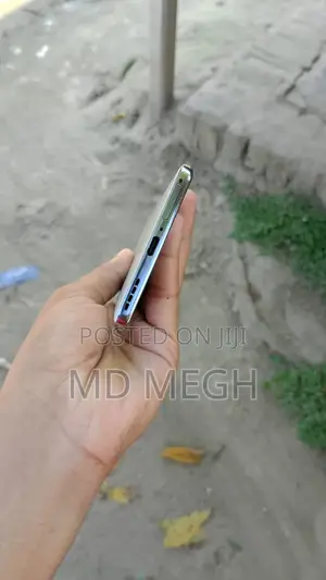 Infinix Hot 50 Pro+ 4G 256 GB Gray