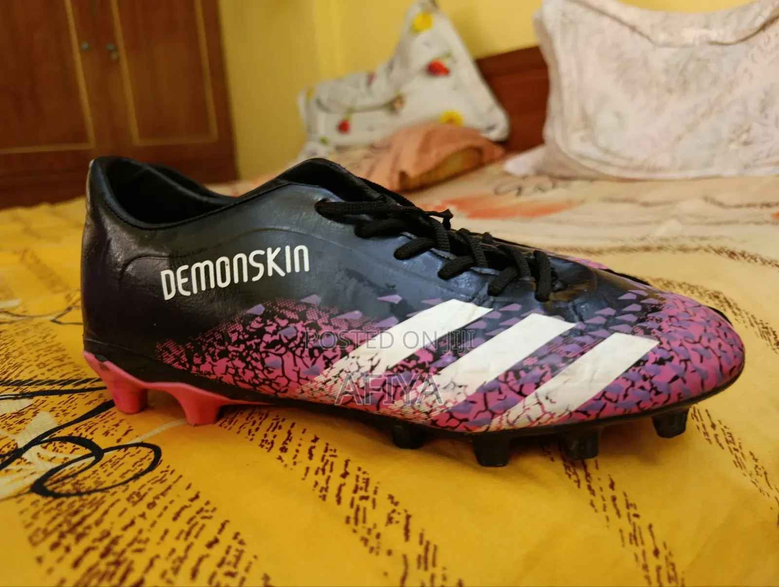 High Quality Football Shoes