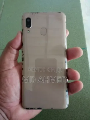 Samsung Galaxy A20 64 GB Gray