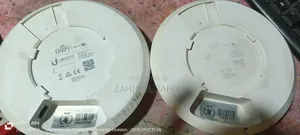 Ubiquiti Uap-Ac-Lr Ac1300 1300 MBPS Dual-Band Gigabit Unifi Acces