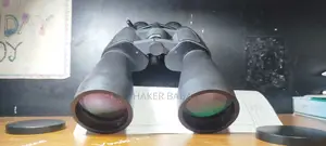 বাইনোকুলার। ২০০এক্স জুম