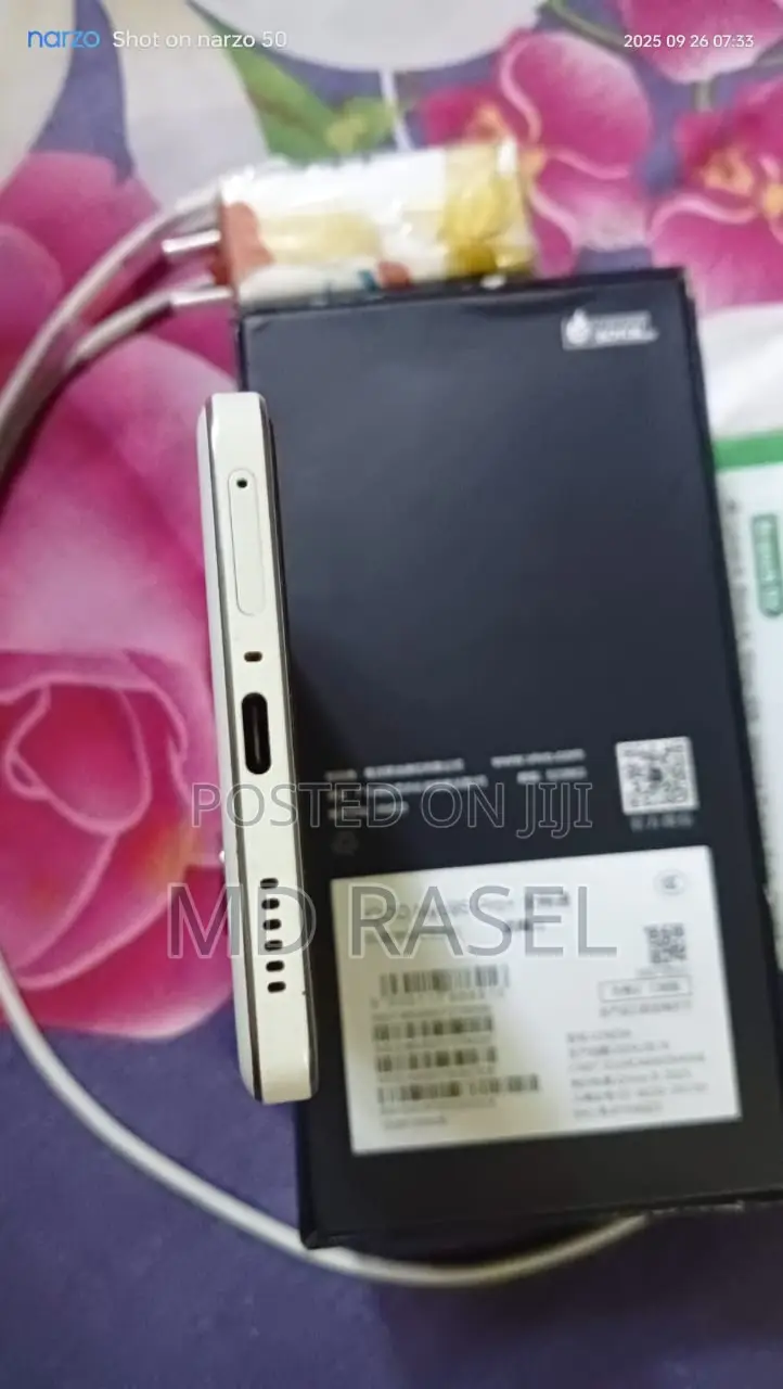 Vivo iQOO 10 256 GB White