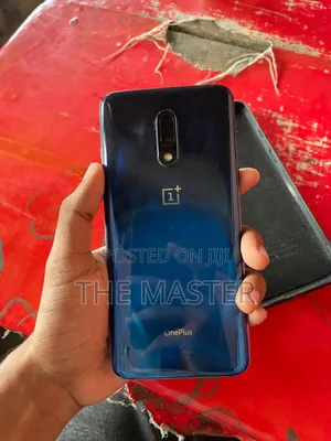 Photo - New OnePlus 7 128 GB Blue