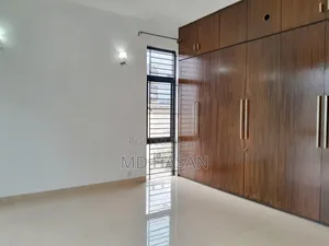 3bdrm Apartment in Un Furnished Flat for Rent