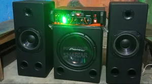 12" Pioneer Plus 8" Pair Speaker Boxes With 16 Transistor Amplifier